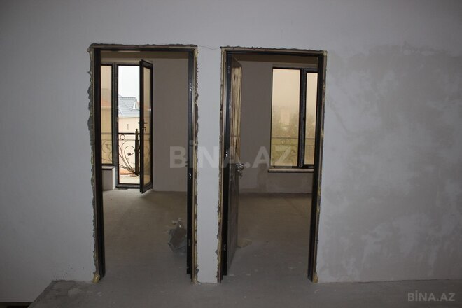 6 otaqlı həyət evi/bağ evi - Qaraçuxur q. - 220 m² (23)