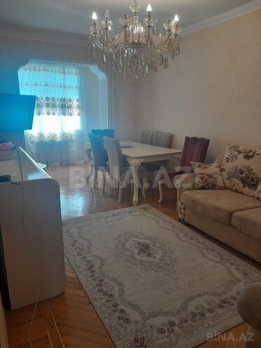3 otaqlı köhnə tikili - Neftçilər m. - 72 m² (1)