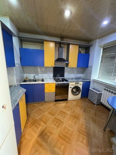 2 otaqlı köhnə tikili - 28 May m. - 90 m² (1)