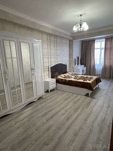 3 otaqlı yeni tikili - 28 May m. - 120 m² (1)