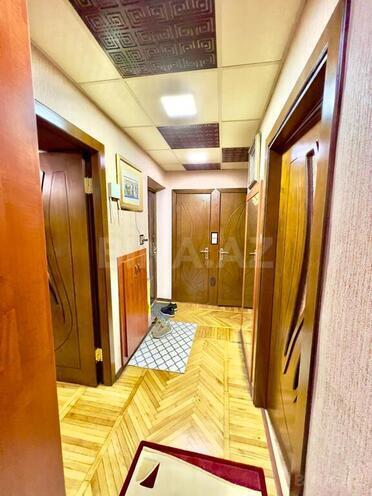 4 otaqlı köhnə tikili - Qara Qarayev m. - 100 m² (10)