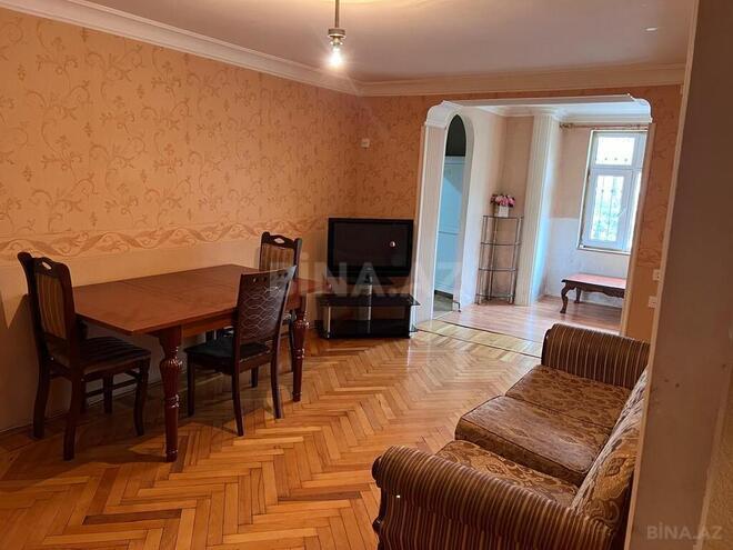 3 otaqlı köhnə tikili - Nizami m. - 65 m² (2)