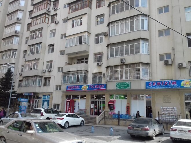2 otaqlı köhnə tikili - 8-ci mikrorayon q. - 47 m² (2)