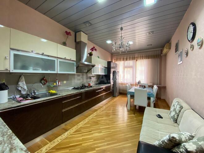 4 otaqlı yeni tikili - Nəsimi r. - 200 m² (13)