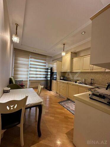 4 otaqlı yeni tikili - İnşaatçılar m. - 160 m² (16)