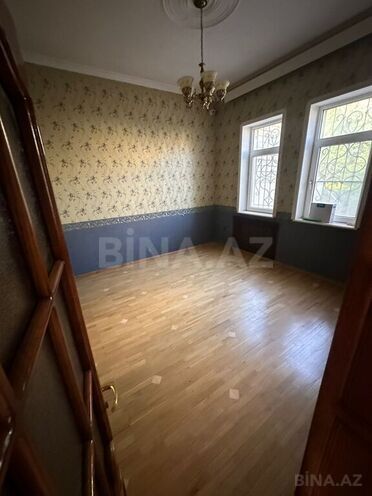 10 otaqlı həyət evi/bağ evi - 6-cı mikrorayon q. - 500 m² (12)