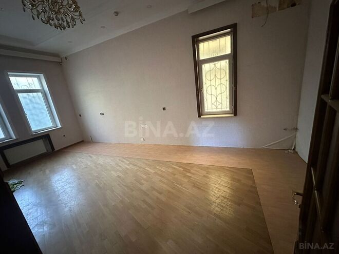 10 otaqlı həyət evi/bağ evi - 6-cı mikrorayon q. - 500 m² (25)
