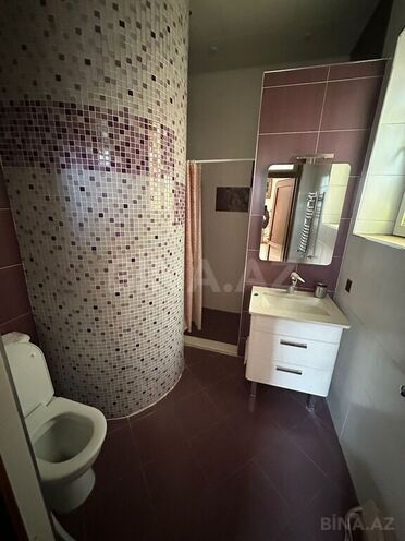 10 otaqlı həyət evi/bağ evi - 6-cı mikrorayon q. - 500 m² (16)