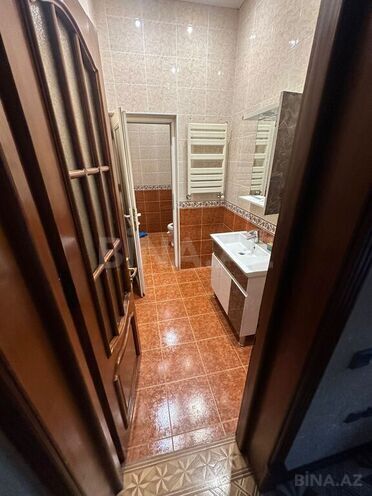 10 otaqlı həyət evi/bağ evi - 6-cı mikrorayon q. - 500 m² (5)
