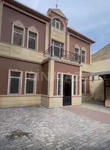 10 otaqlı həyət evi/bağ evi - 6-cı mikrorayon q. - 500 m² (1)