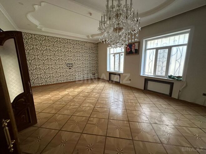 10 otaqlı həyət evi/bağ evi - 6-cı mikrorayon q. - 500 m² (7)