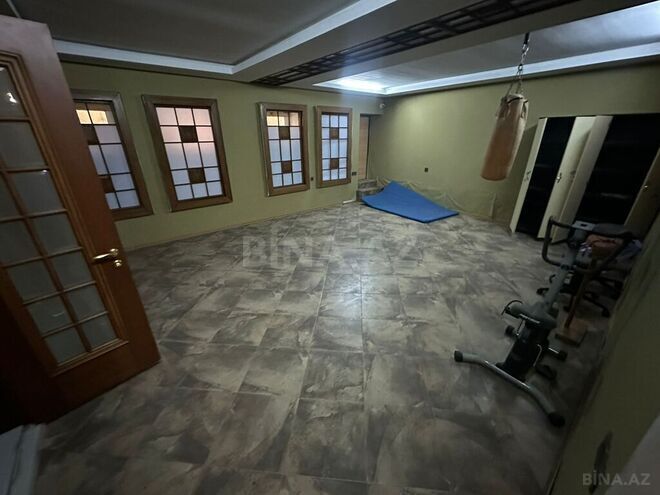 10 otaqlı həyət evi/bağ evi - 6-cı mikrorayon q. - 500 m² (23)
