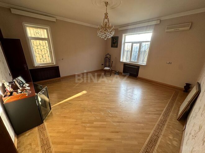 10 otaqlı həyət evi/bağ evi - 6-cı mikrorayon q. - 500 m² (14)