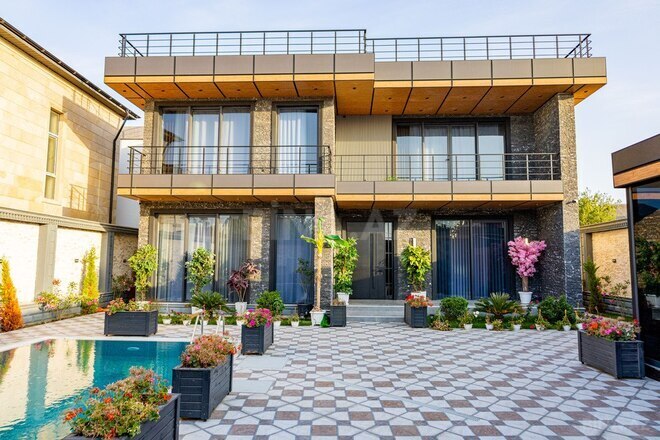5 otaqlı həyət evi/bağ evi - Novxanı q. - 256 m² (2)