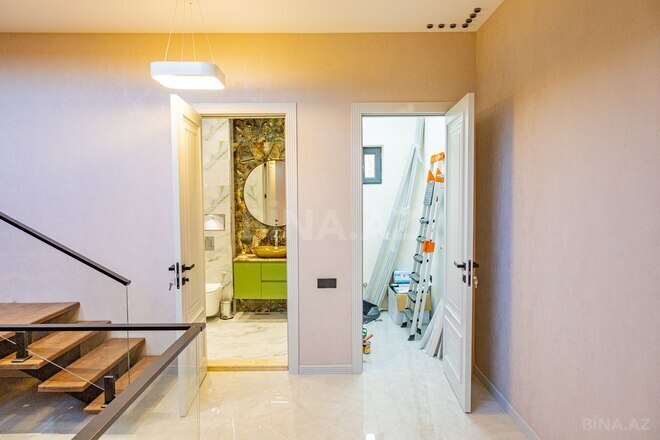 5 otaqlı həyət evi/bağ evi - Novxanı q. - 256 m² (24)