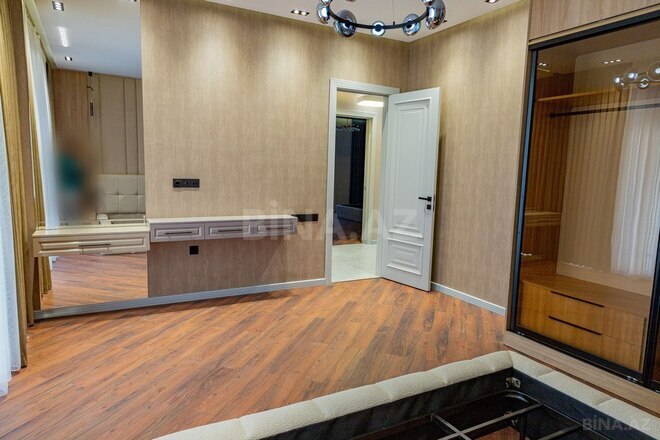 5 otaqlı həyət evi/bağ evi - Novxanı q. - 256 m² (20)