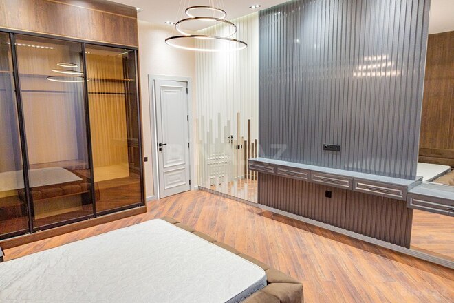 5 otaqlı həyət evi/bağ evi - Novxanı q. - 256 m² (12)