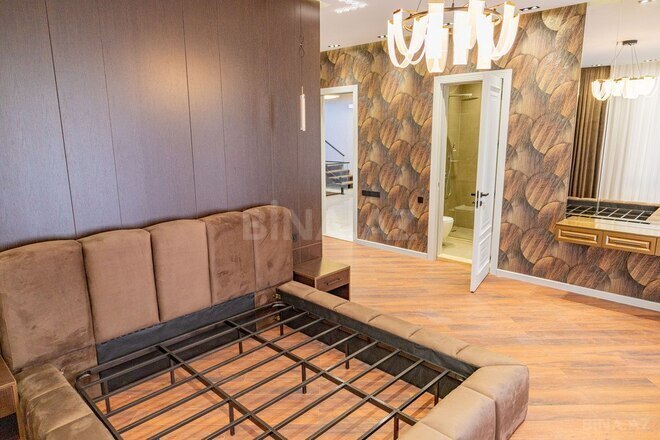 5 otaqlı həyət evi/bağ evi - Novxanı q. - 256 m² (23)