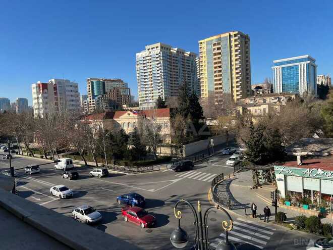 3-комн. вторичка - Насиминский  р. - 93 м² (2)
