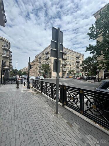 Obyekt - 28 May m. - 1000 m² (3)