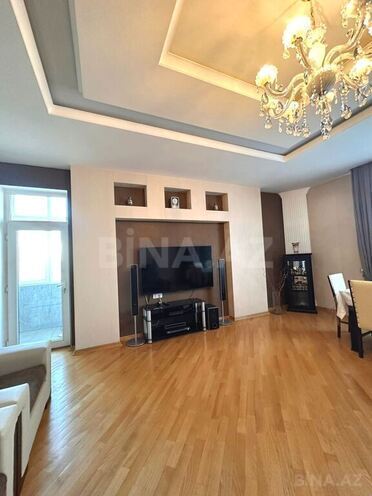 3 otaqlı yeni tikili - Nizami m. - 130 m² (1)
