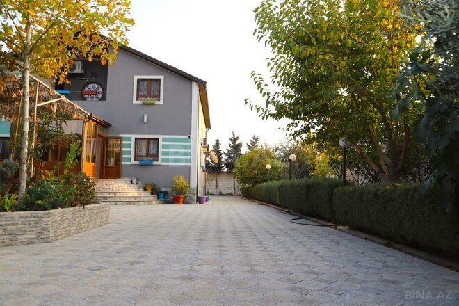 5 otaqlı həyət evi/bağ evi - Novxanı q. - 264 m² (1)