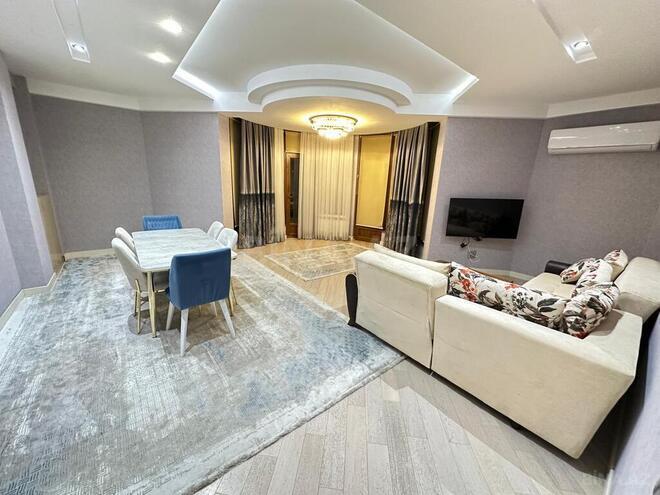 3 otaqlı yeni tikili - 28 May m. - 150 m² (1)