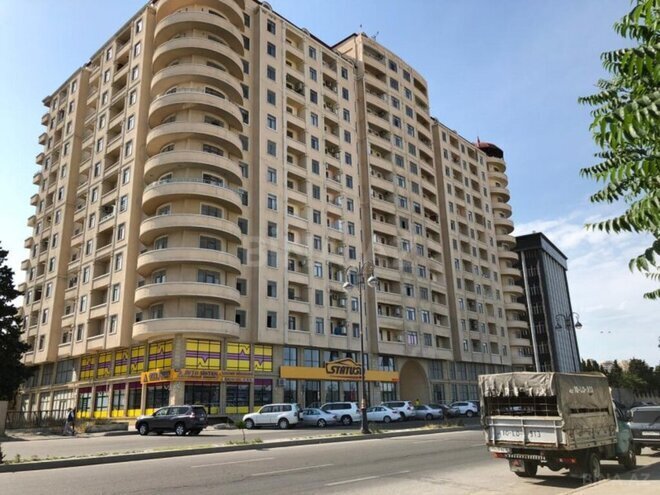 3 otaqlı yeni tikili - İnşaatçılar m. - 105 m² (1)