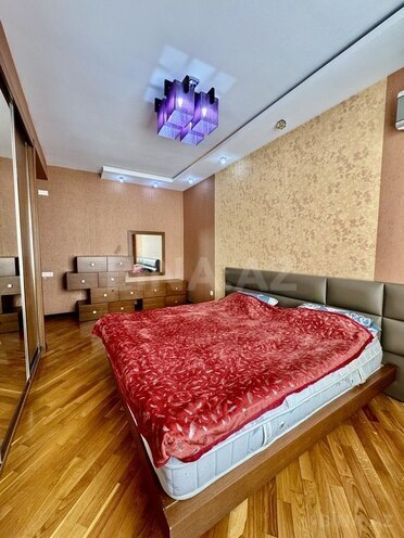 3 otaqlı yeni tikili - İnşaatçılar m. - 130 m² (8)