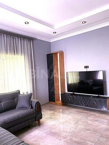 6 otaqlı həyət evi/bağ evi - Görədil q. - 200 m² (1)