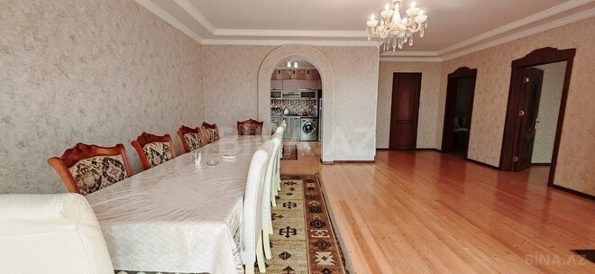 4 otaqlı həyət evi/bağ evi - Qəbələ - 220 m² (23)