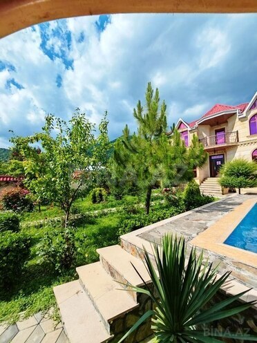 4 otaqlı həyət evi/bağ evi - Qəbələ - 220 m² (10)