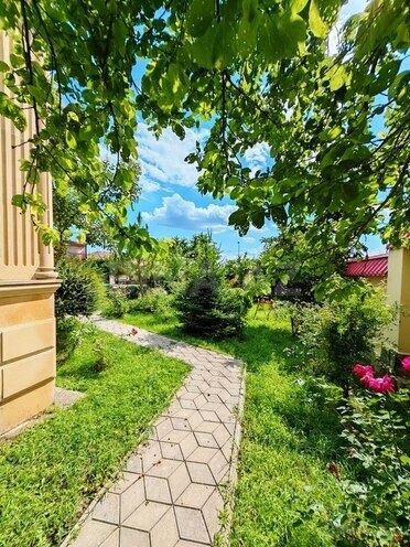 4 otaqlı həyət evi/bağ evi - Qəbələ - 220 m² (7)