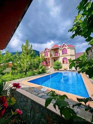 4 otaqlı həyət evi/bağ evi - Qəbələ - 220 m² (2)