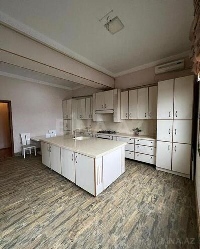 5 otaqlı köhnə tikili - İçəri Şəhər m. - 220 m² (12)