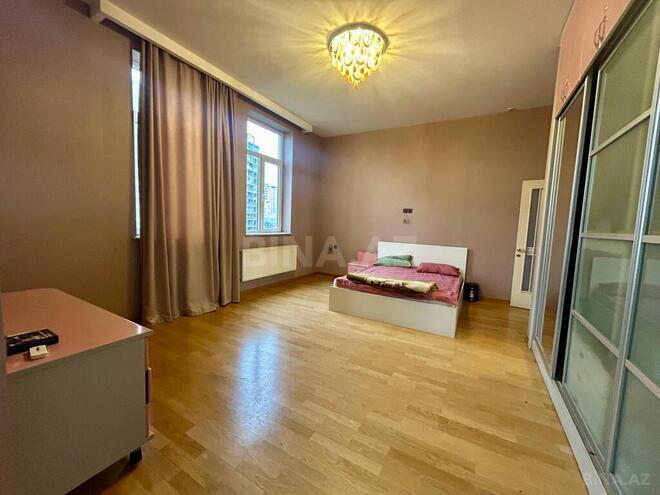 3-комн. новостройка - м. 28 мая - 225 м² (7)