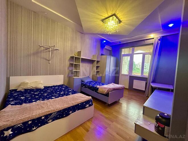 3-комн. новостройка - м. 28 мая - 225 м² (18)