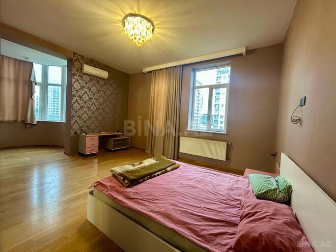 3-комн. новостройка - м. 28 мая - 225 м² (8)