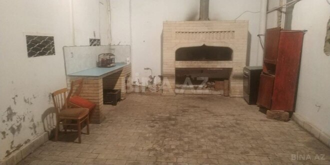 6 otaqlı həyət evi/bağ evi - Novxanı q. - 400 m² (16)