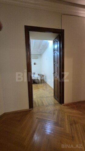 3-комн. вторичка - м. Сахил - 80 м² (4)