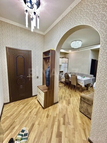 3 otaqlı yeni tikili - 20 Yanvar m. - 70 m² (5)