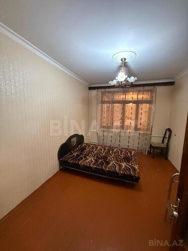 3 otaqlı köhnə tikili - Bakıxanov q. - 70 m² (15)