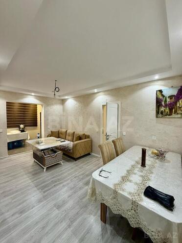 2 otaqlı köhnə tikili - 8-ci mikrorayon q. - 46 m² (1)