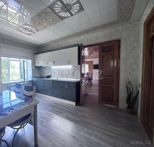 4 otaqlı həyət evi/bağ evi - Qəbələ - 240 m² (7)