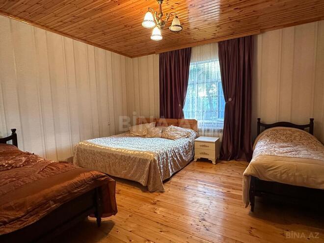 4 otaqlı həyət evi/bağ evi - Qəbələ - 240 m² (10)