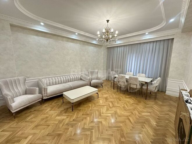 3 otaqlı yeni tikili - Ağ şəhər q. - 130 m² (2)