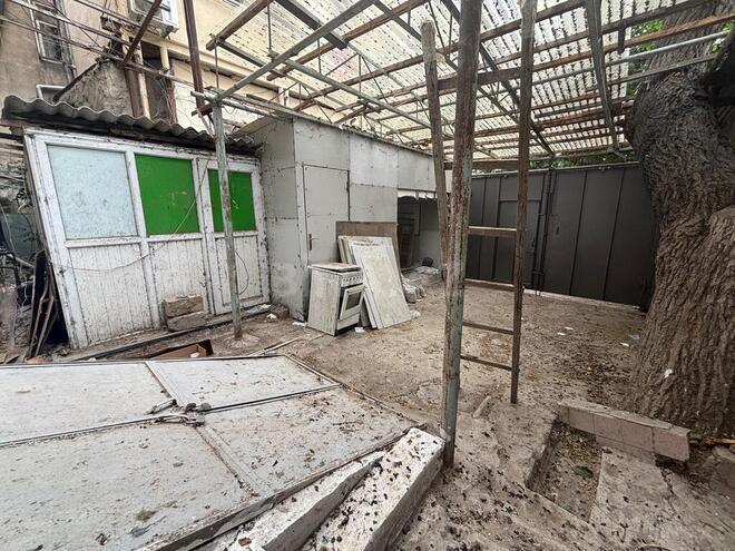 Qaraj - 28 May m. - 140 m² (5)