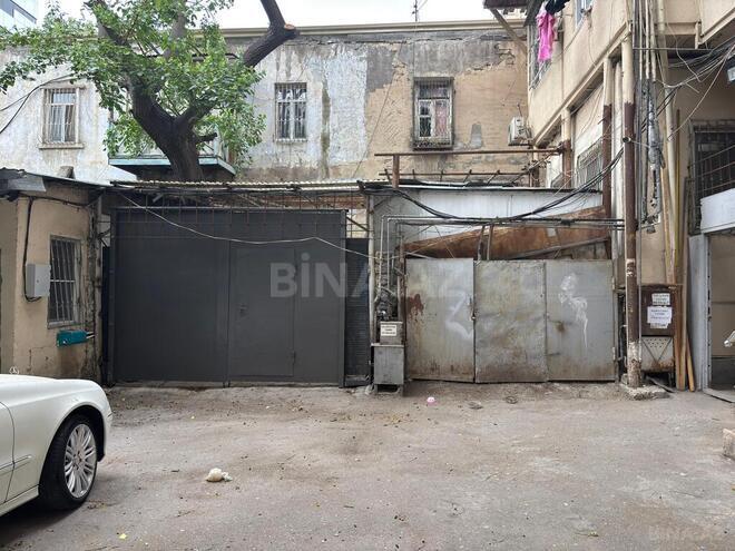 Qaraj - 28 May m. - 140 m² (1)