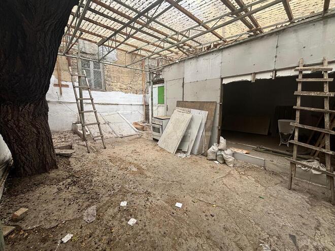 Qaraj - 28 May m. - 140 m² (3)