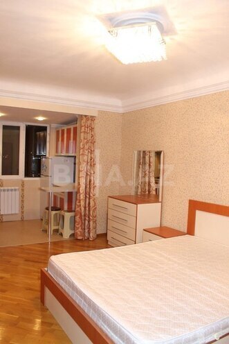 1-комн. вторичка - м. Бакмил - 30 м² (7)
